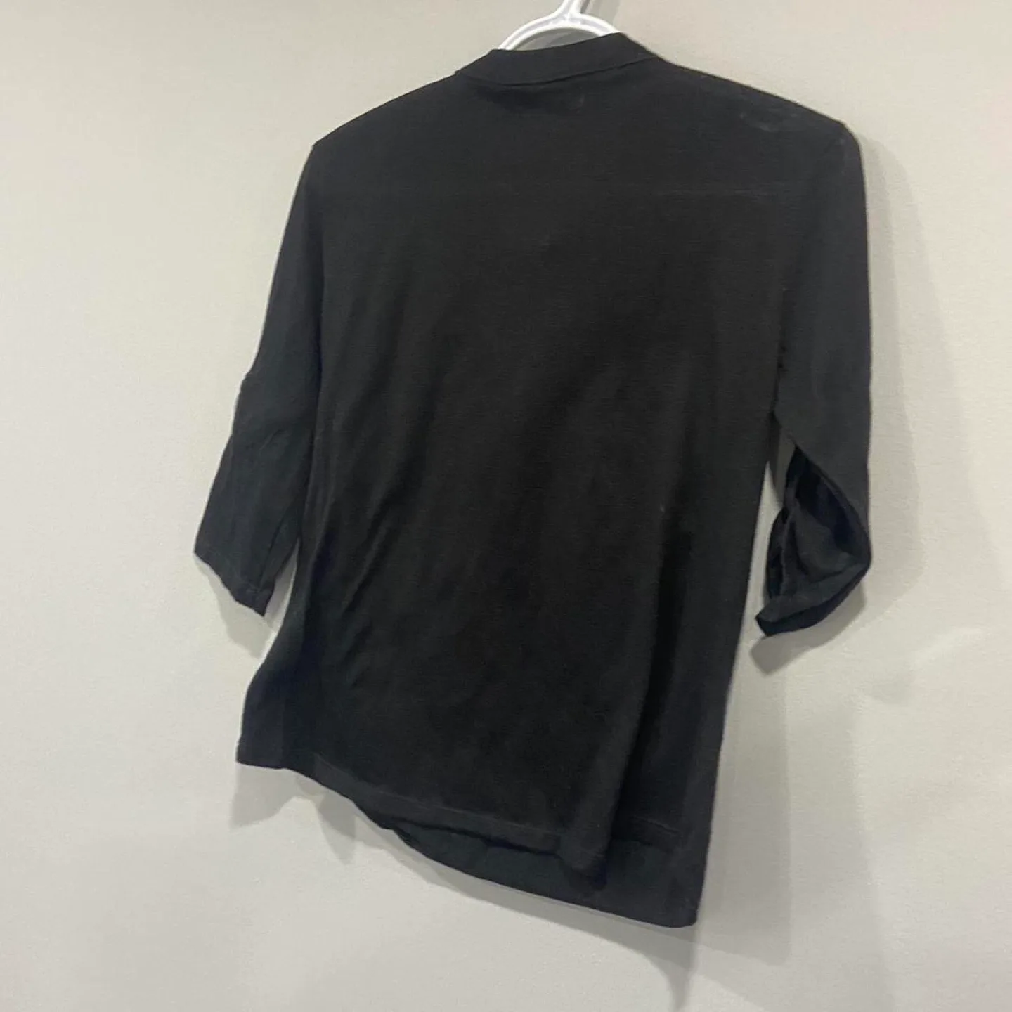 black 3/4 sleeve blouse image indicator(3)