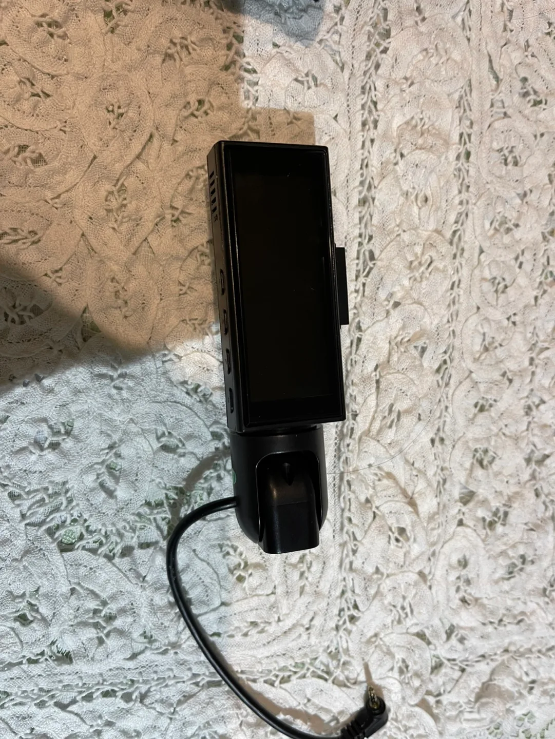 A9 Car DVR Dash Cam with 32GB Card image indicator(2)