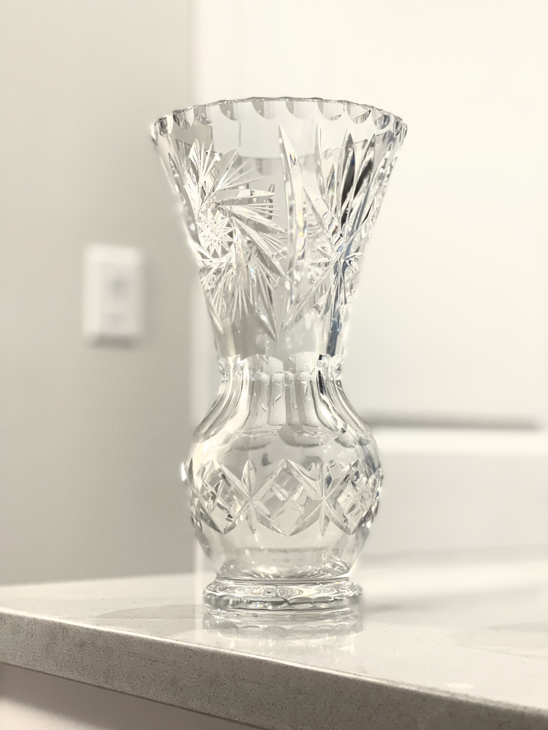 Vintage Crystal Vase • Elegant Design
