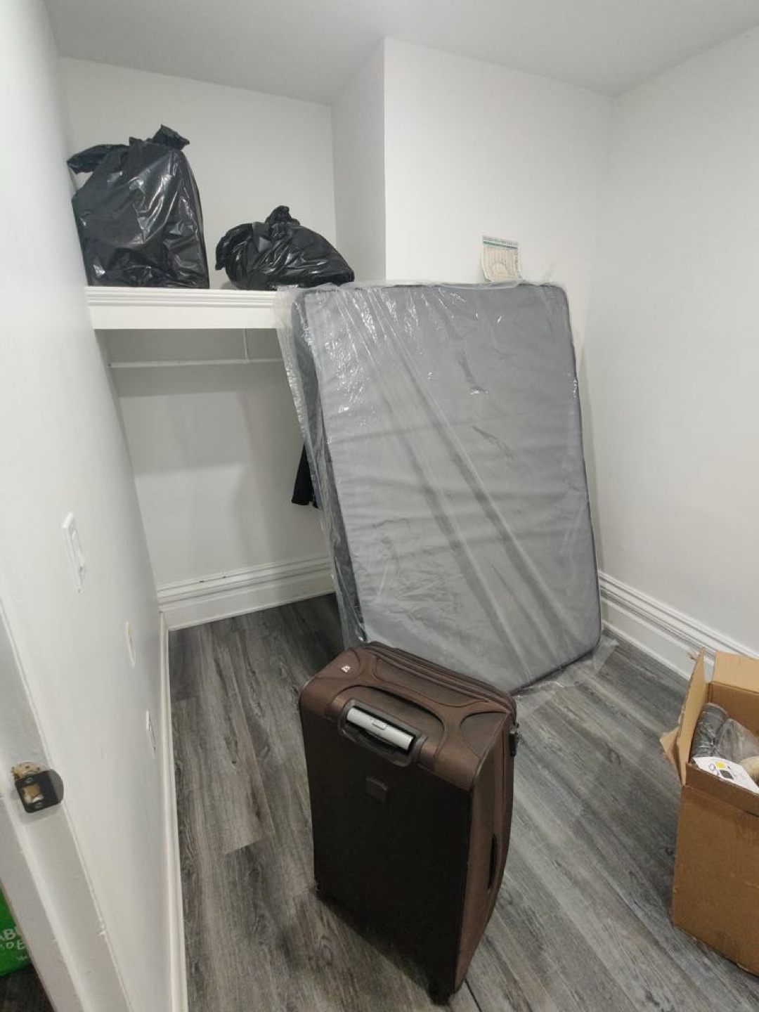 Brand new full size mattress 8 inch thick