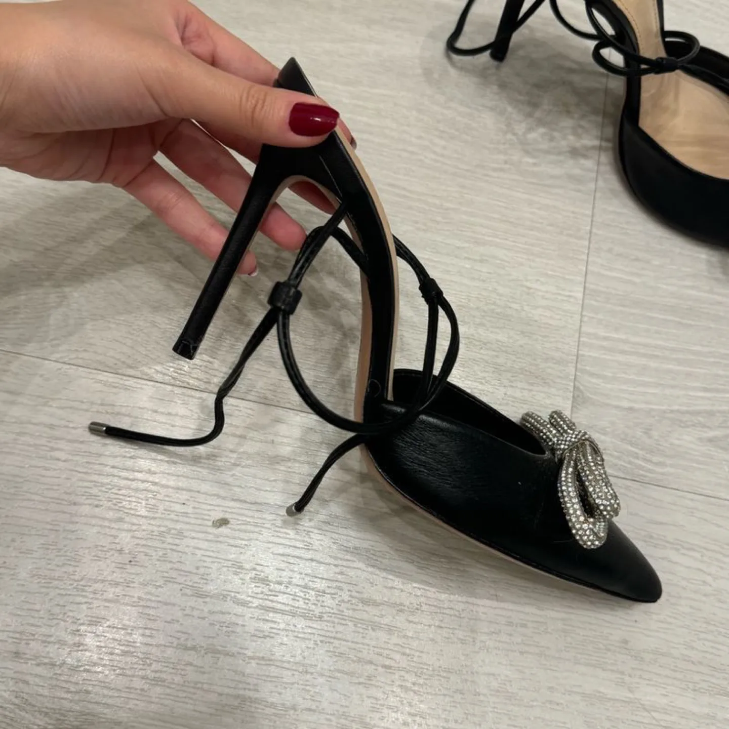 Schutz Black Bow Heels Size 36 image indicator(2)