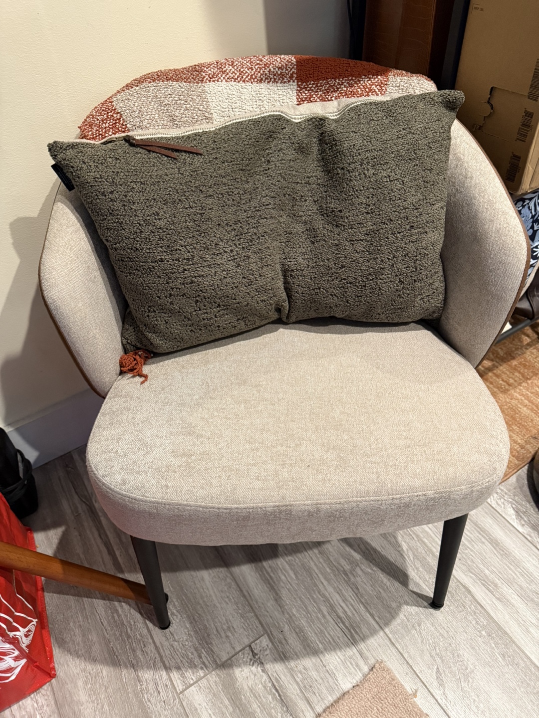 Modern Accent Chair with Brown Leather Accents - photo 4