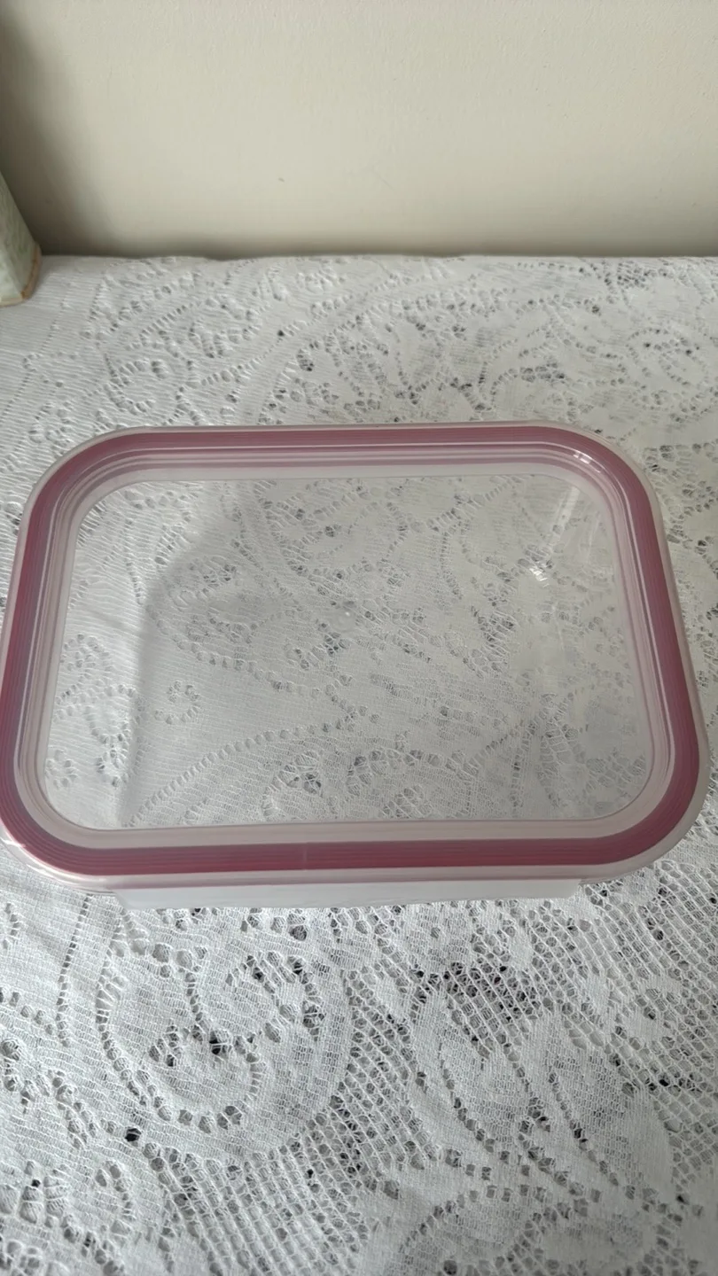 Glass Food Storage Container: Excellent Quality & Condition! image indicator(3)