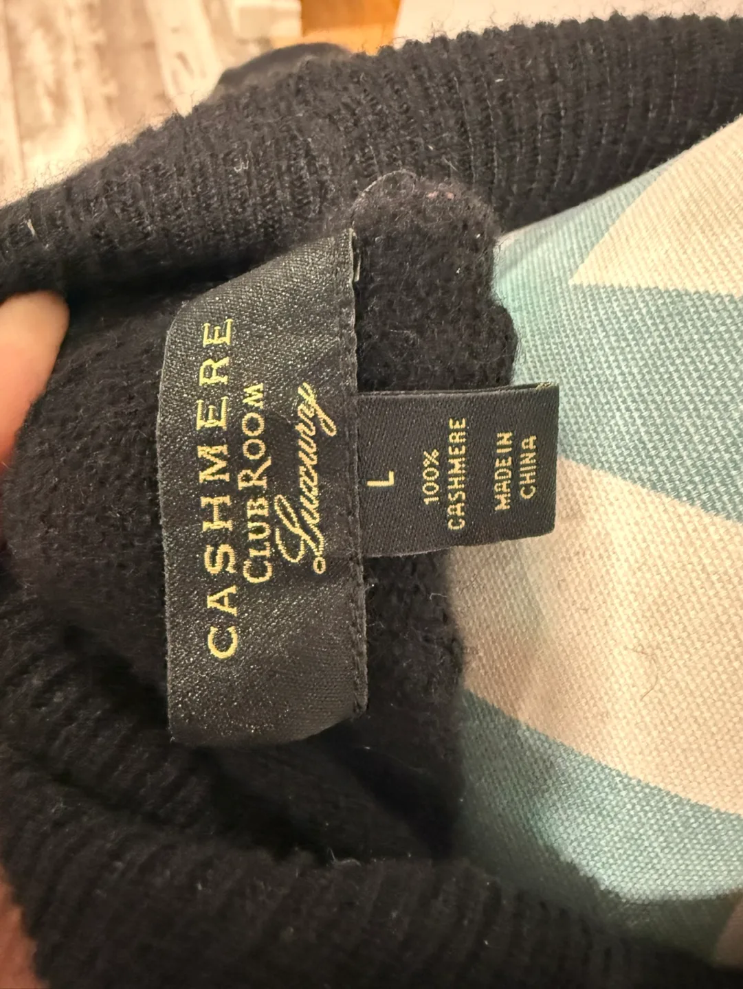 Club Room Cashmere Turtleneck Sweater - Size L image indicator(3)