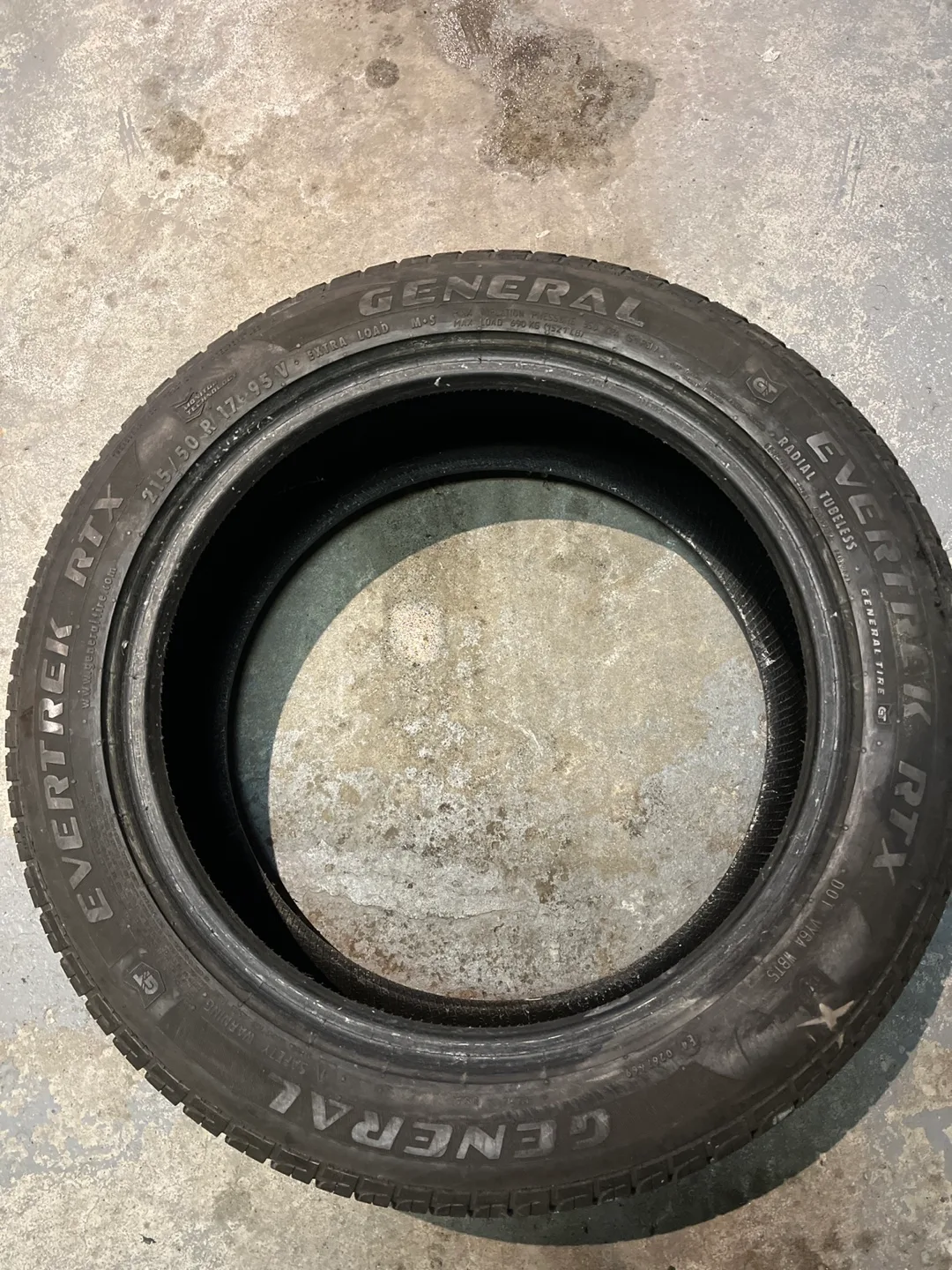 General Tire Evertrek RTX 215/50R17 95V image indicator(2)