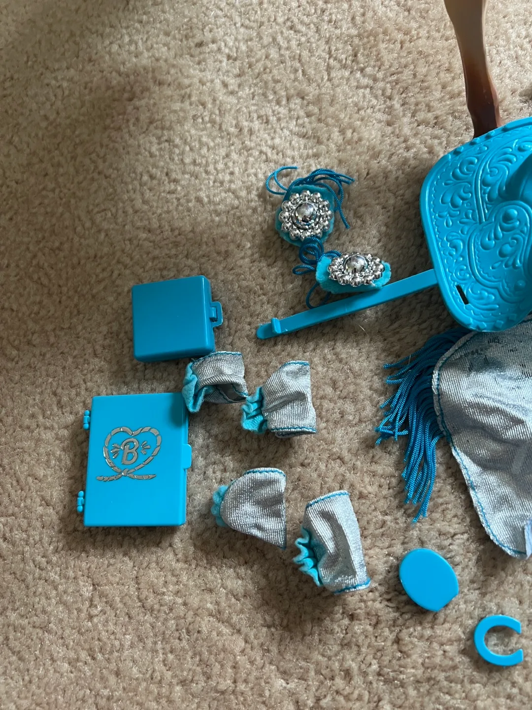 Vintage Barbie Western Horse and Rider Playset image indicator(4)