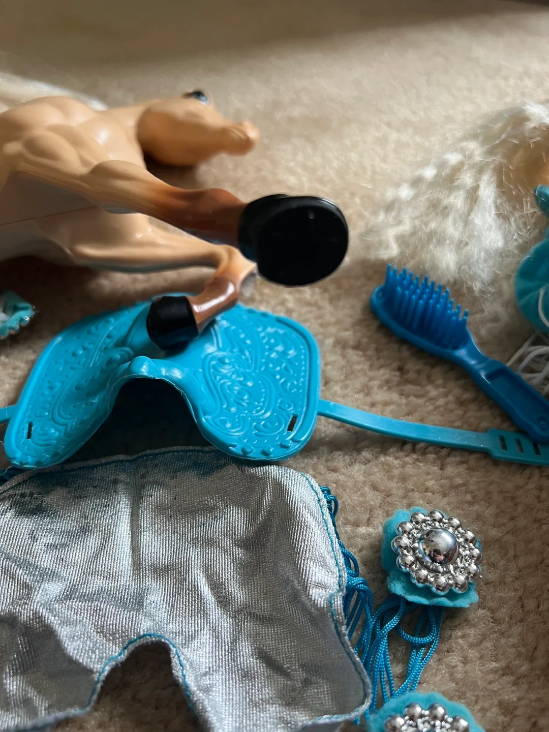 Vintage Barbie Western Horse and Rider Playset image indicator(7)