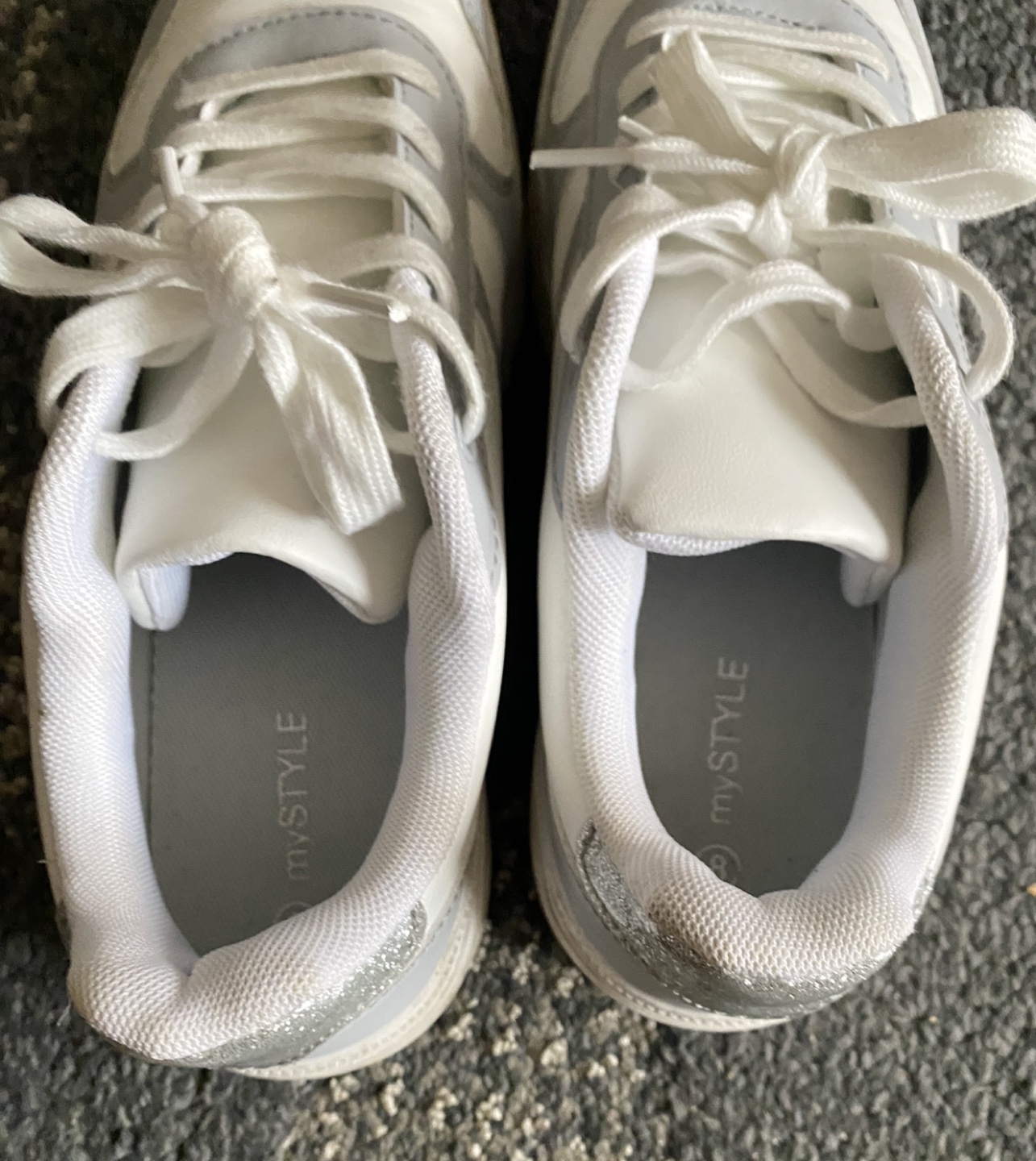 Women's White Sneakers size 8 - photo 4