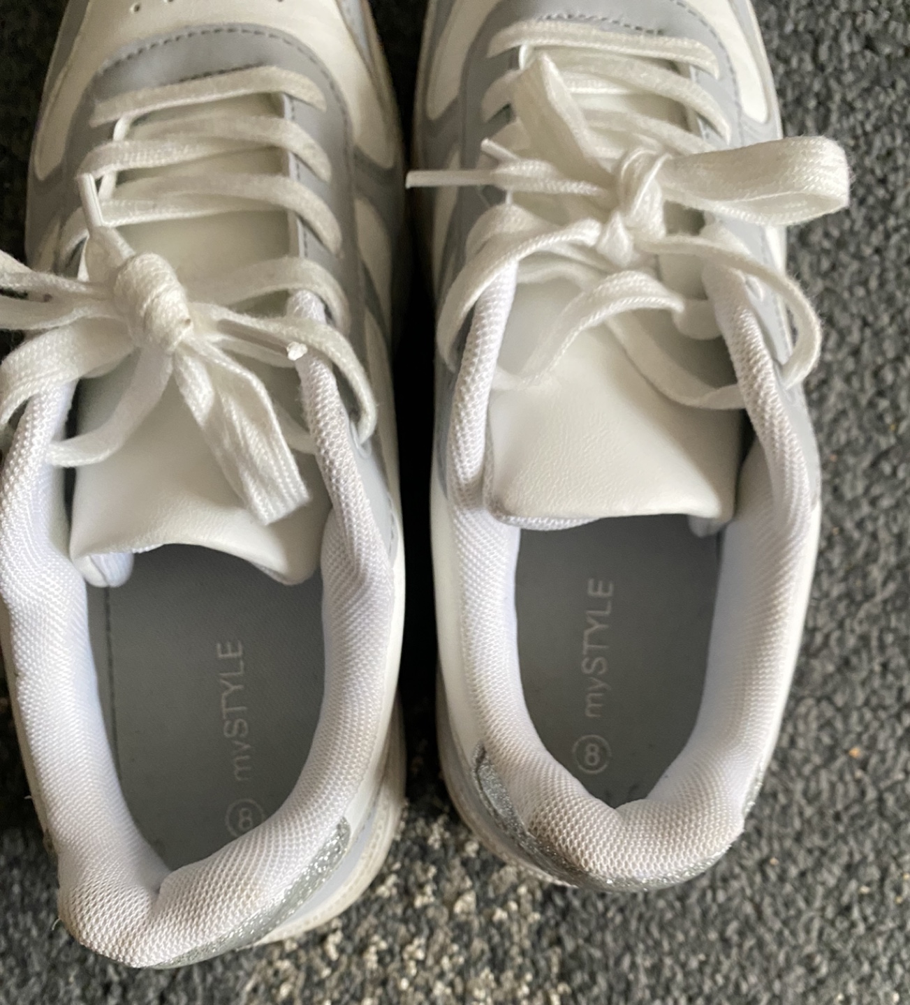 Women's White Sneakers size 8 - photo 5