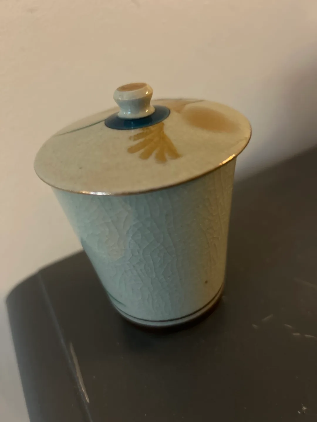 Vintage Japanese Tea Cups with Lids image indicator(3)