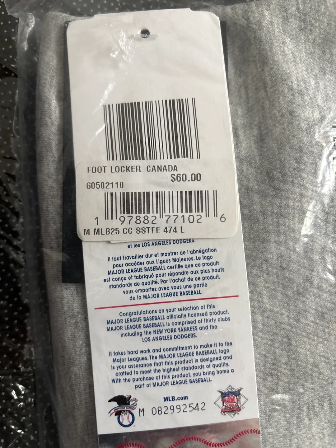 New Era Toronto Skyline T-Shirt - Size Large image indicator(2)