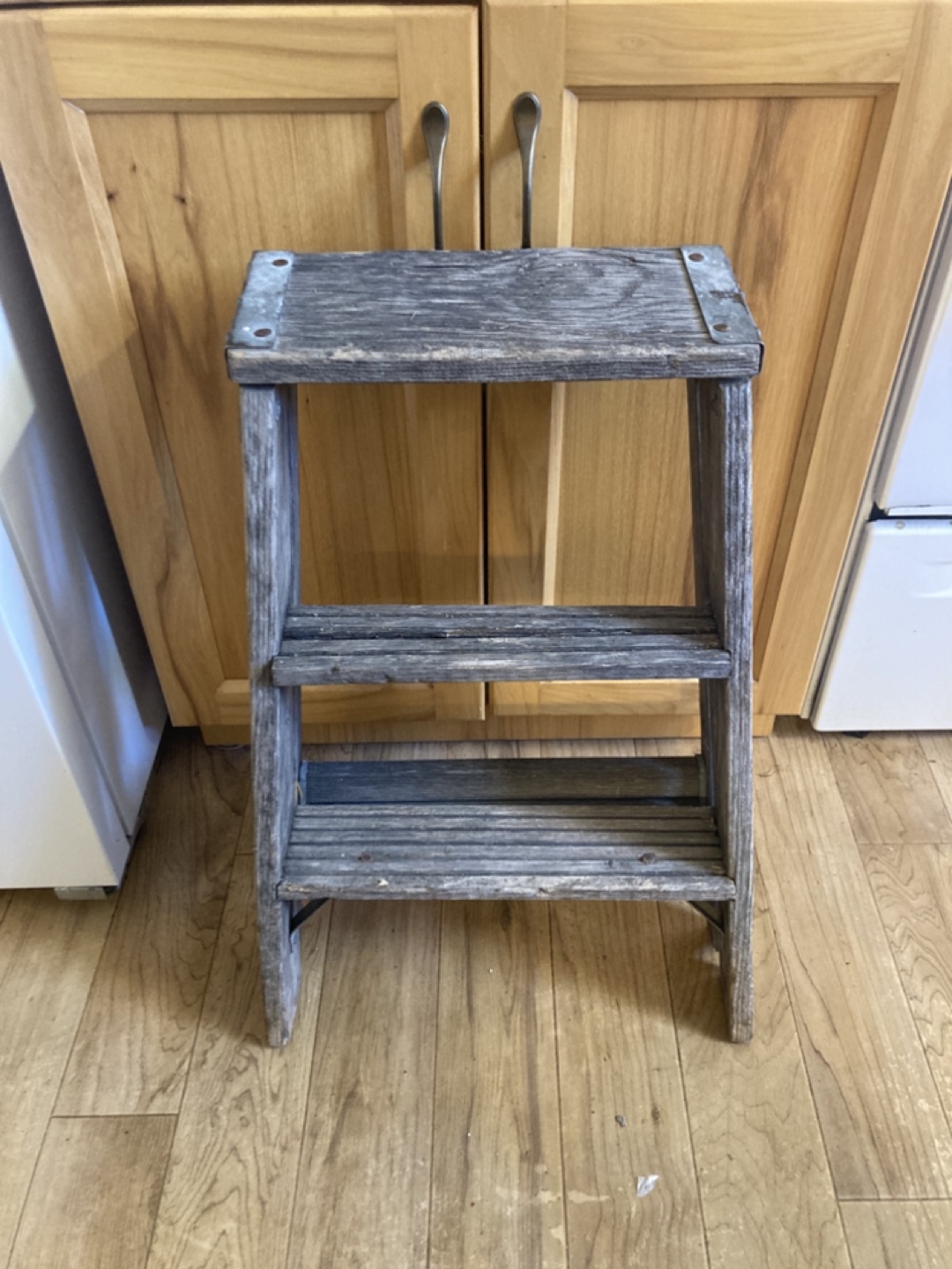 Vintage Wooden Step Ladder - photo 4