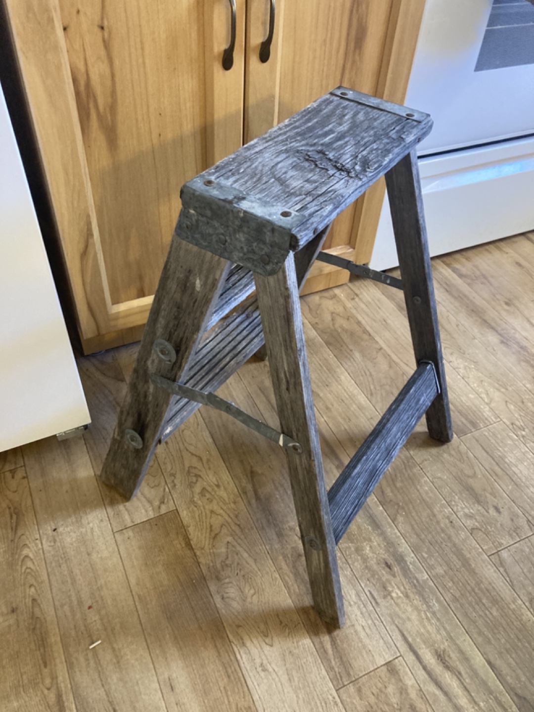Vintage Wooden Step Ladder - photo 3