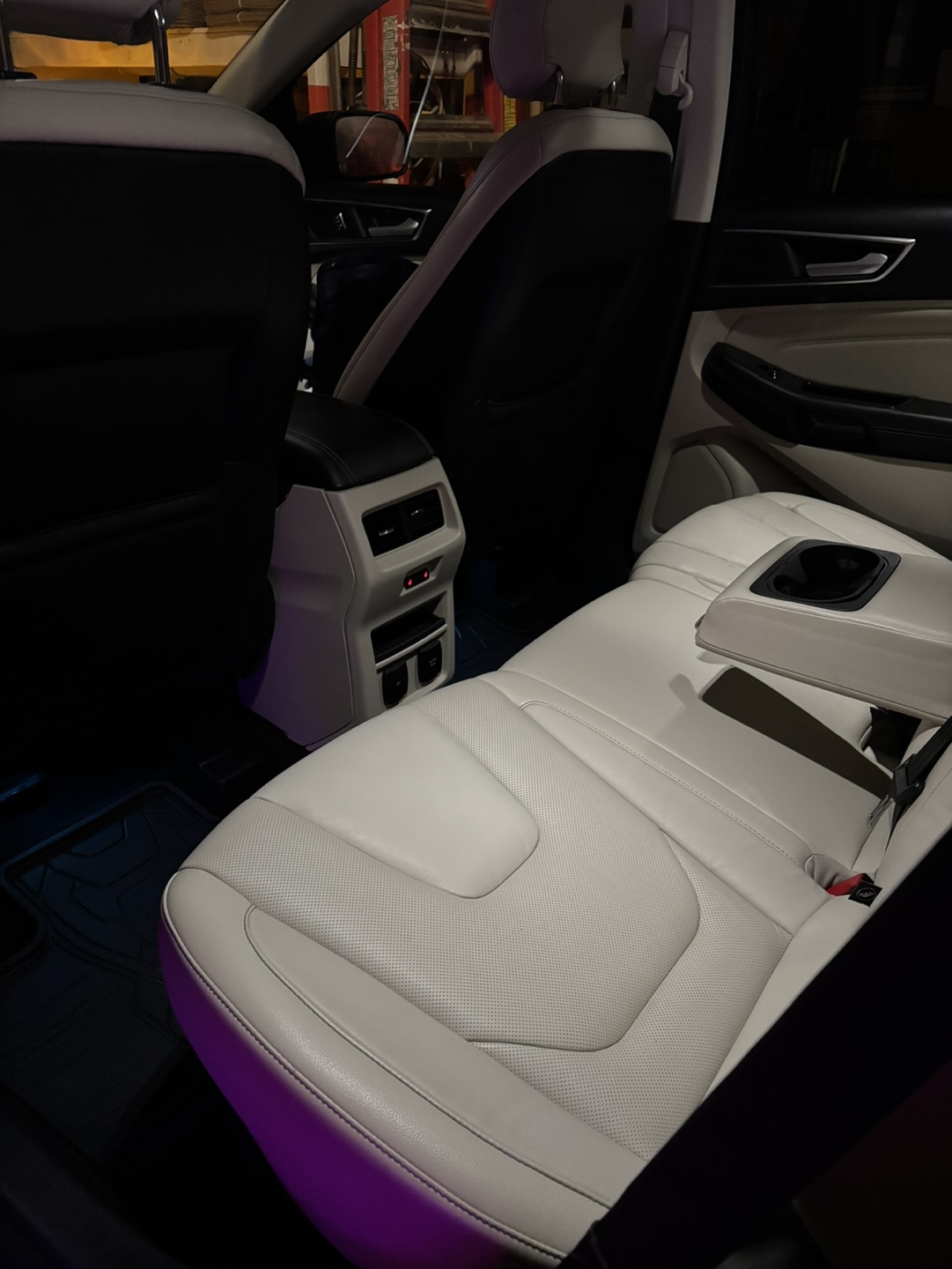 2015 Ford Edge SUV - Clean Interior & Exterior - photo 3
