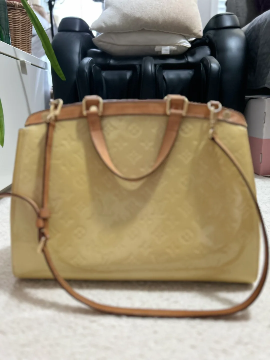 Authentic Louis Vuitton Monogram Vernis Handbag image indicator(5)