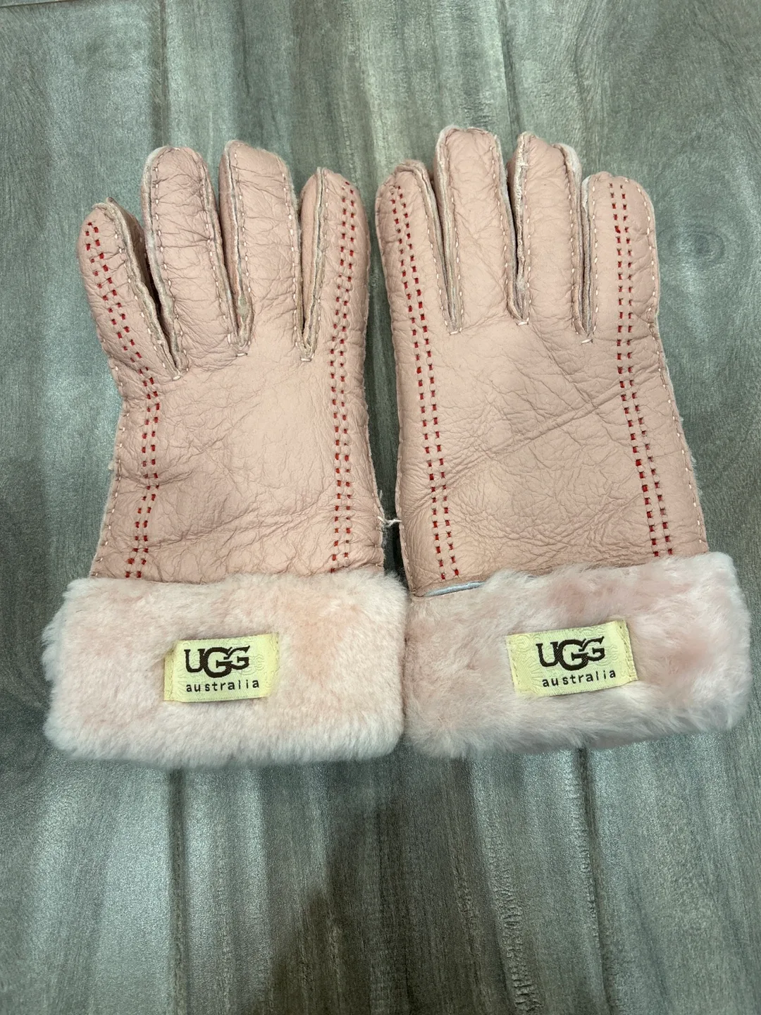 UGG Australia Pink Leather Gloves thumbnail