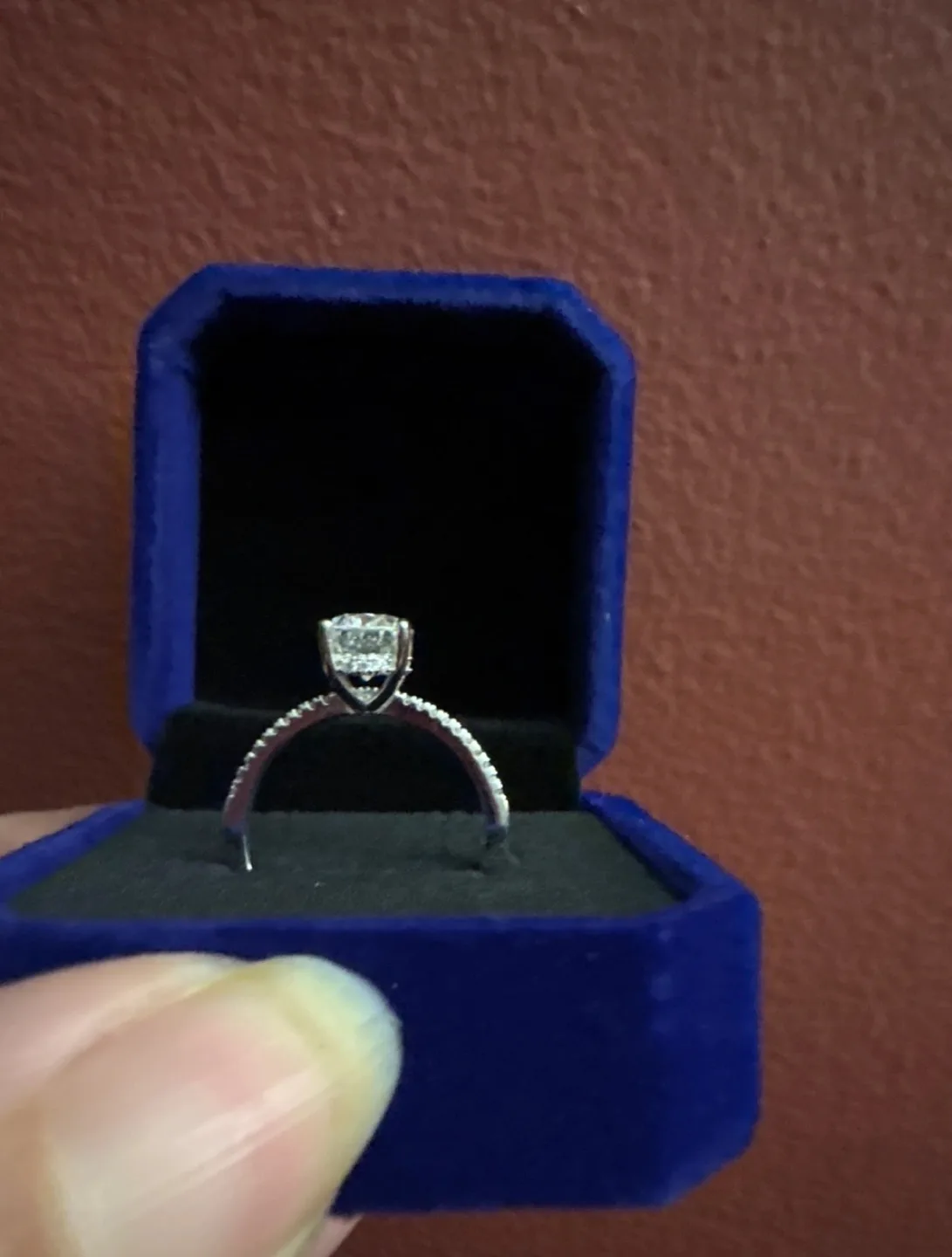 New Authentic  2 carat Oval Moissanite Ring 925 Silver image indicator(5)