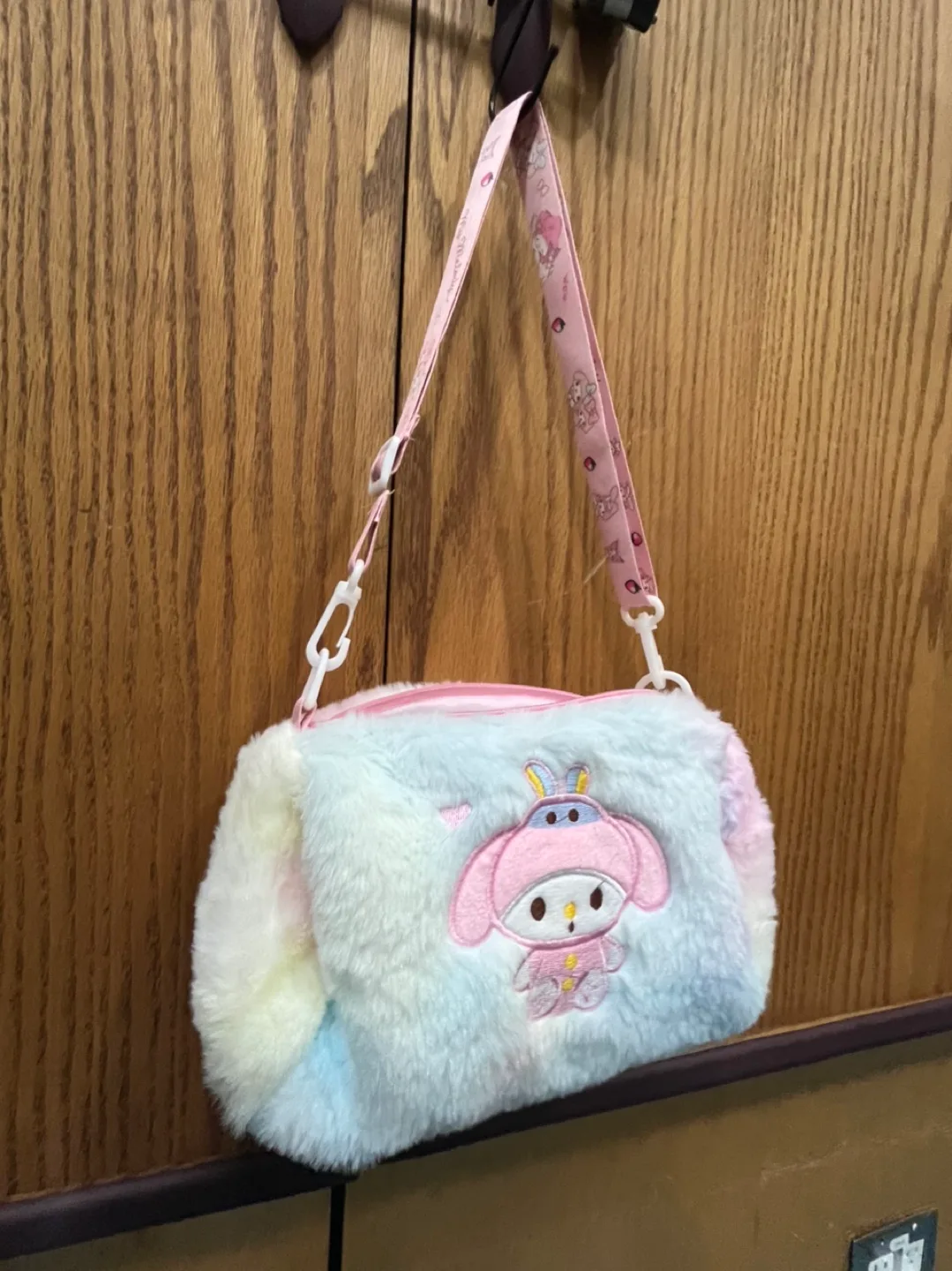 Sanrio crossbody bag image indicator(4)
