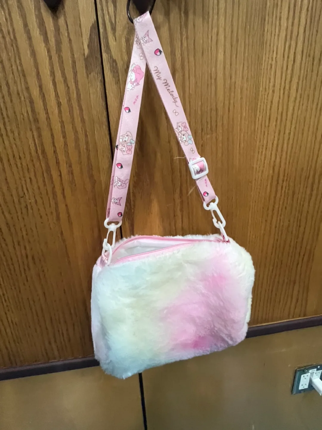 Sanrio crossbody bag image indicator(6)