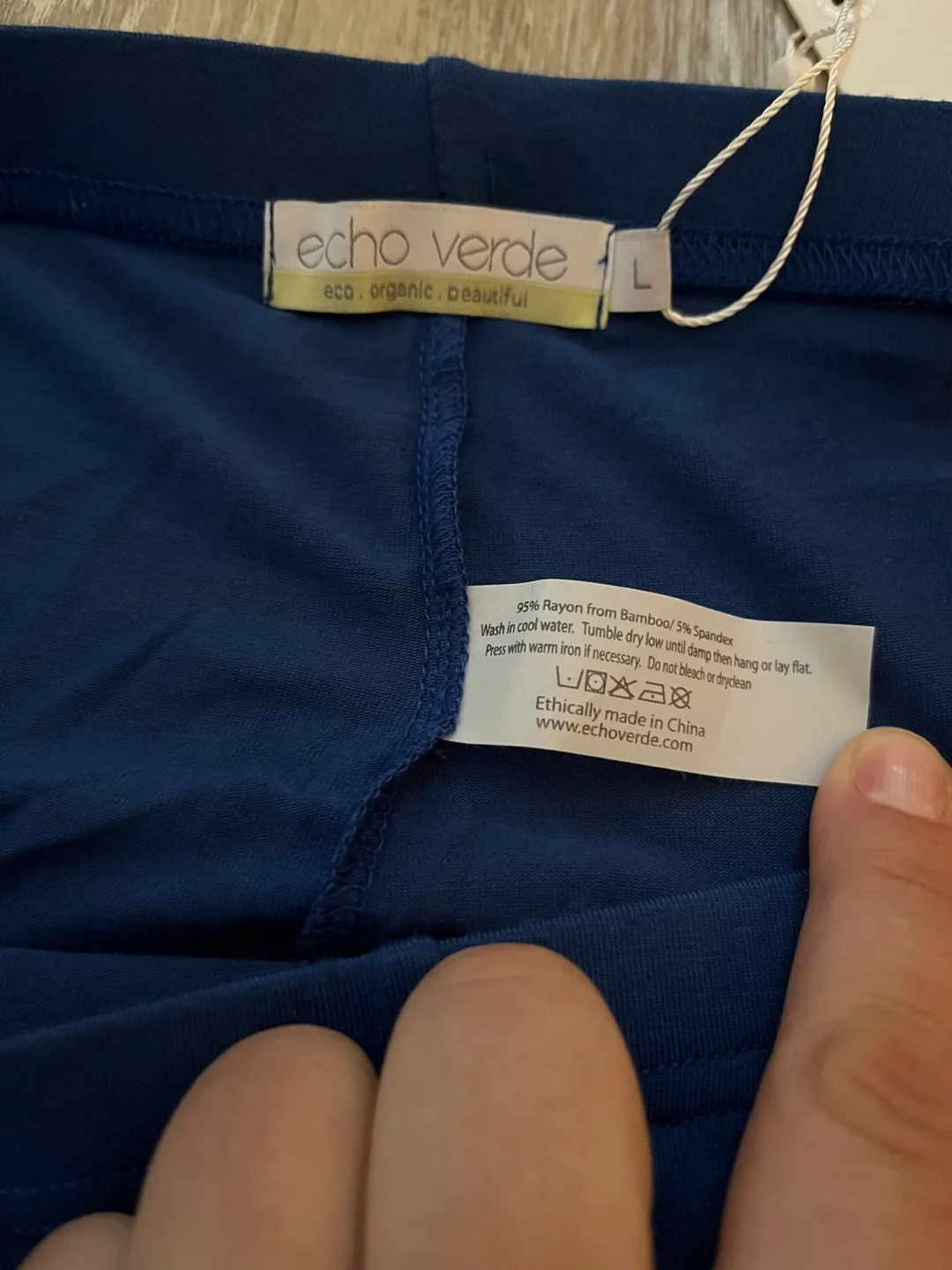 NWT royal blue capri leggings image indicator(3)