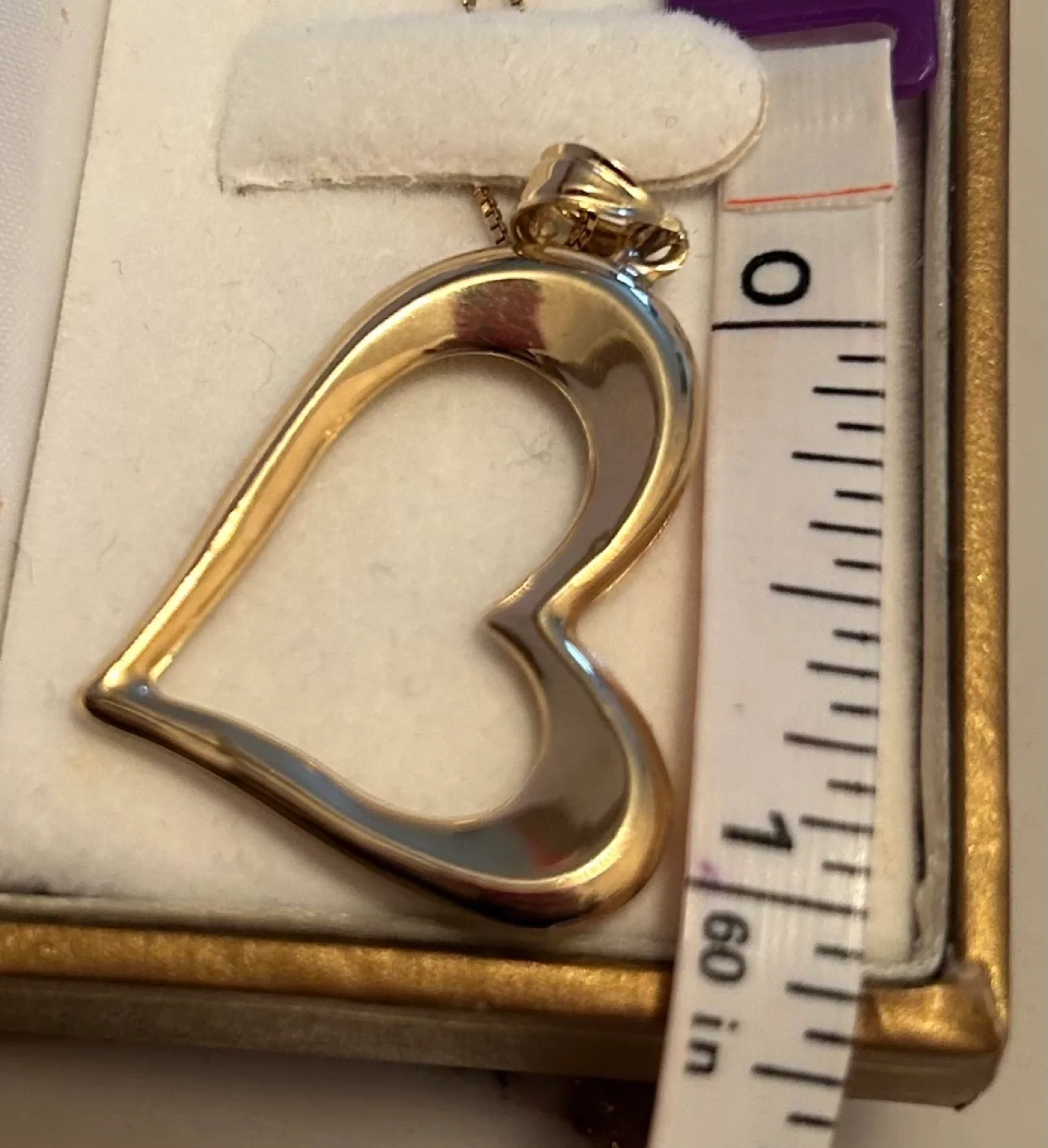 10KT Gold Heart Pendant Necklace image indicator(6)