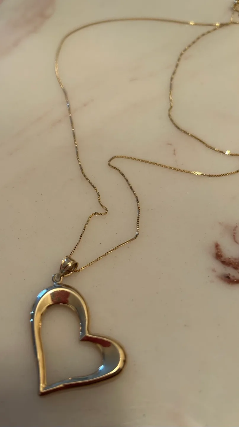 10KT Gold Heart Pendant Necklace image indicator(3)