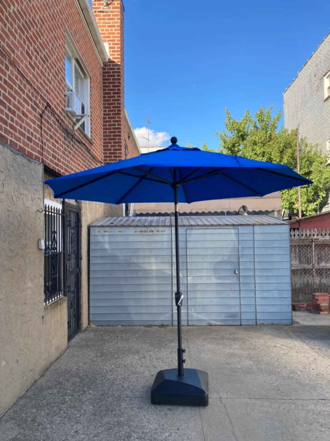 O’Bravia Outdoor Umbrella. thumbnail