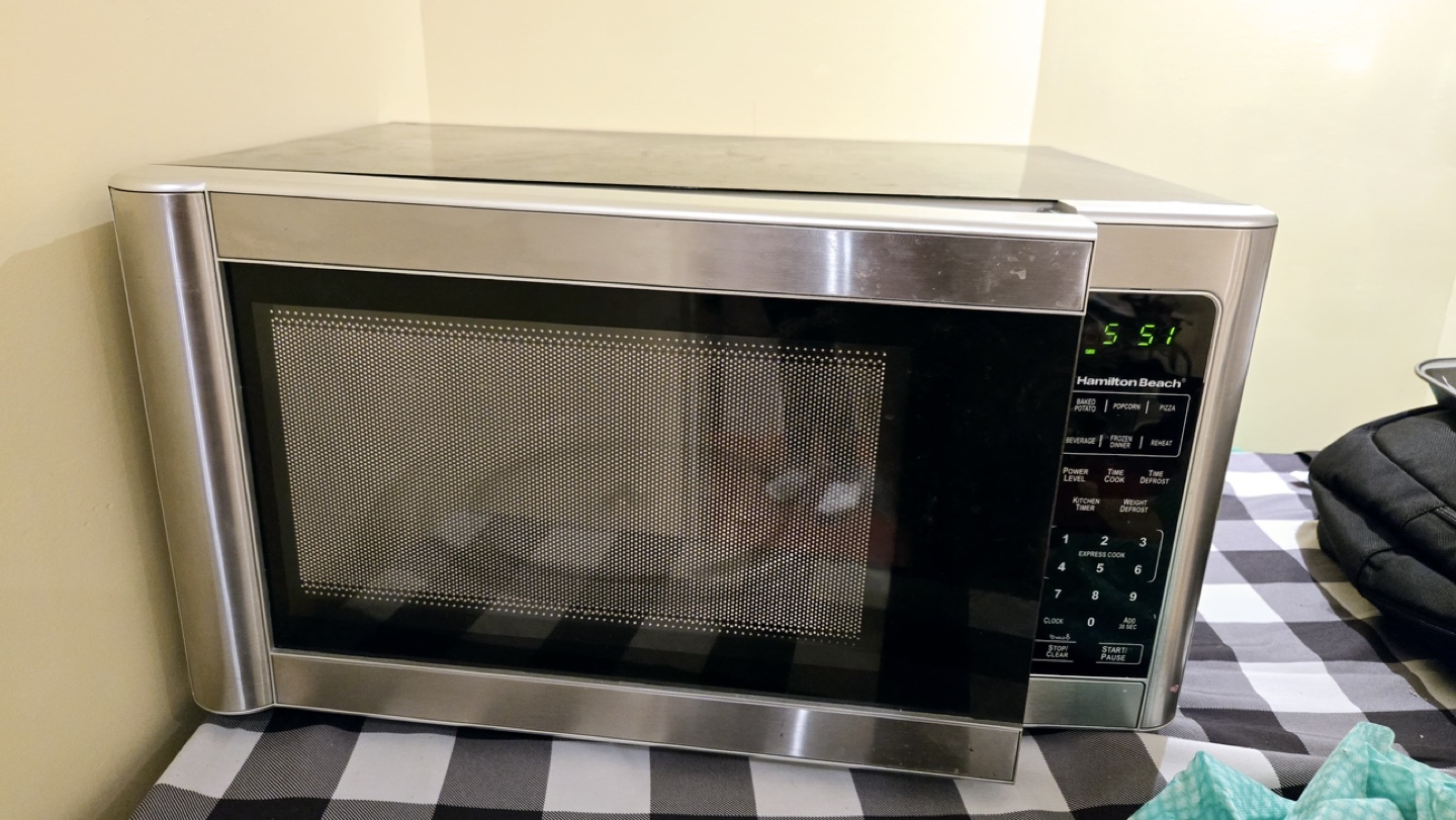 Hamilton Beach Stainless Steel Microwave - photo 2