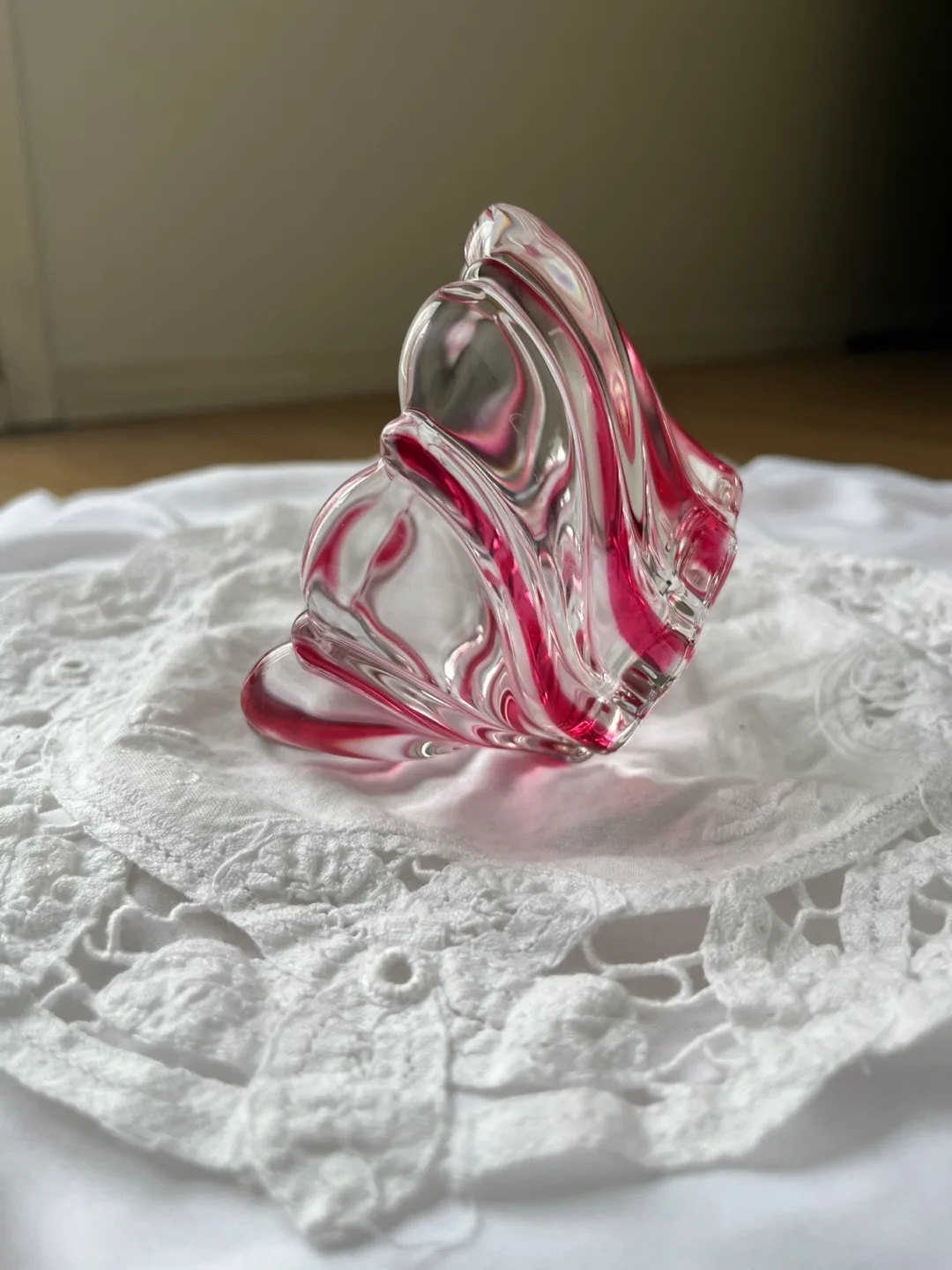 Beautiful Vintage Red Swirl Small Art Venetian Glass Bowl image indicator(3)