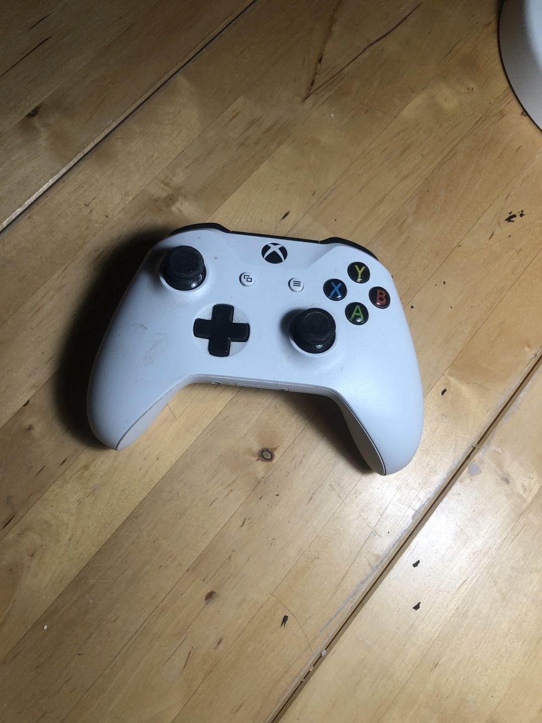 Xbox One S Console and Controller - White - photo 3