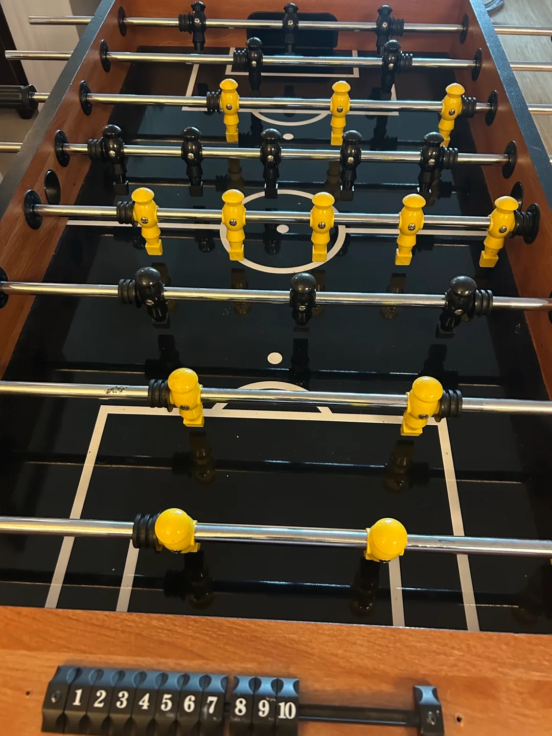 Foosball Table -  Great Condition! image indicator(2)