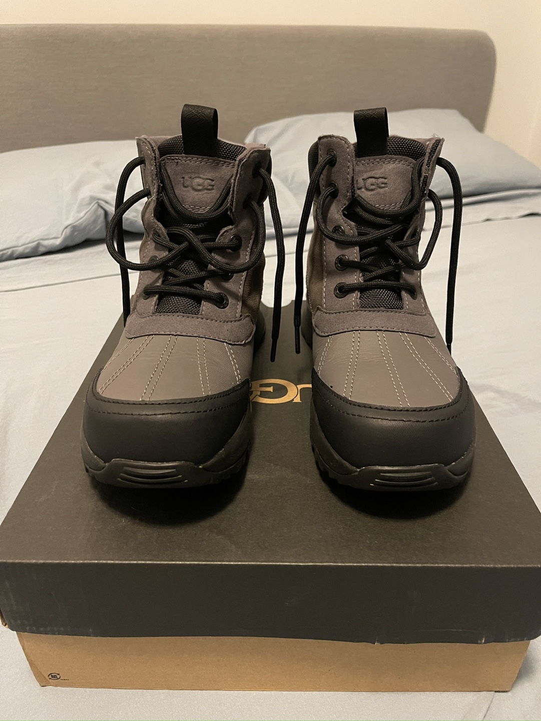 UGG EMMETT DUCK BOOT