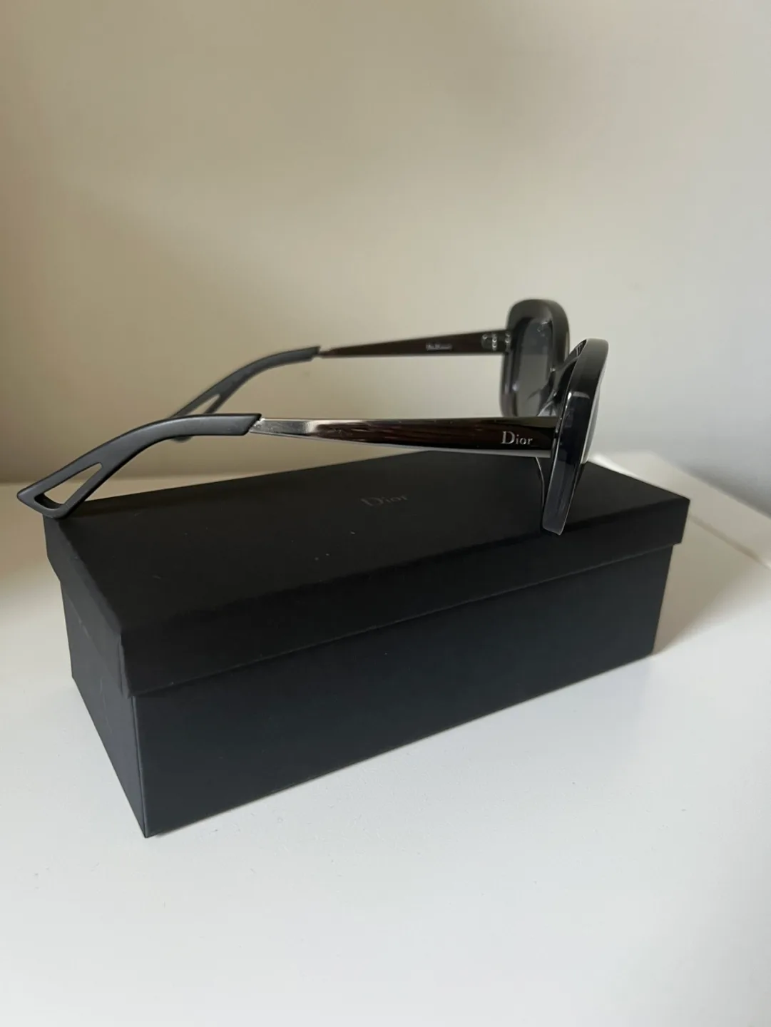 Brand new inbox, Christian Dior Sunglasses Valentines gift!! image indicator(5)