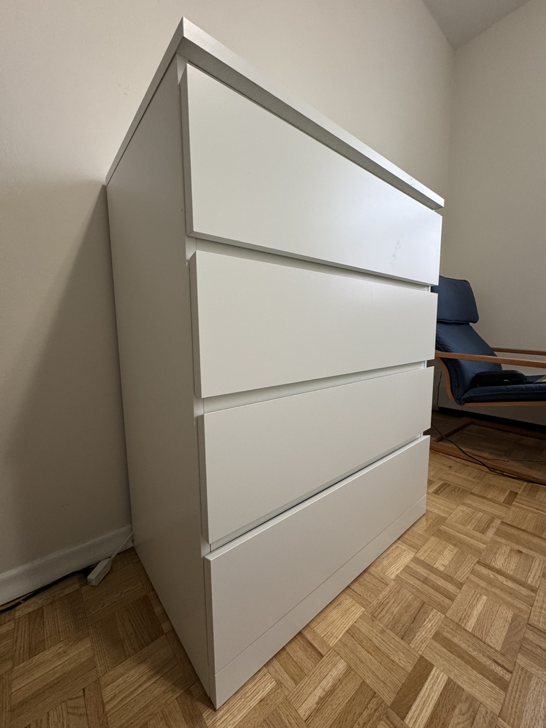 IKEA MALM 4-Drawer Chest - White - photo 2
