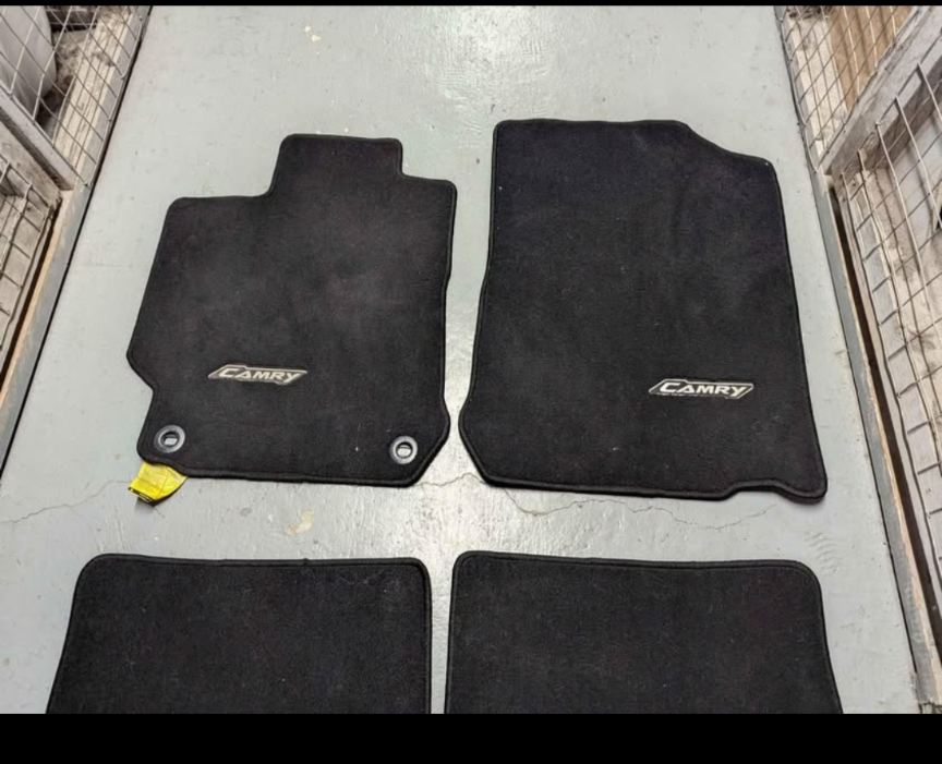 Toyota Camry Floor Mats - Set of 4 - photo 2
