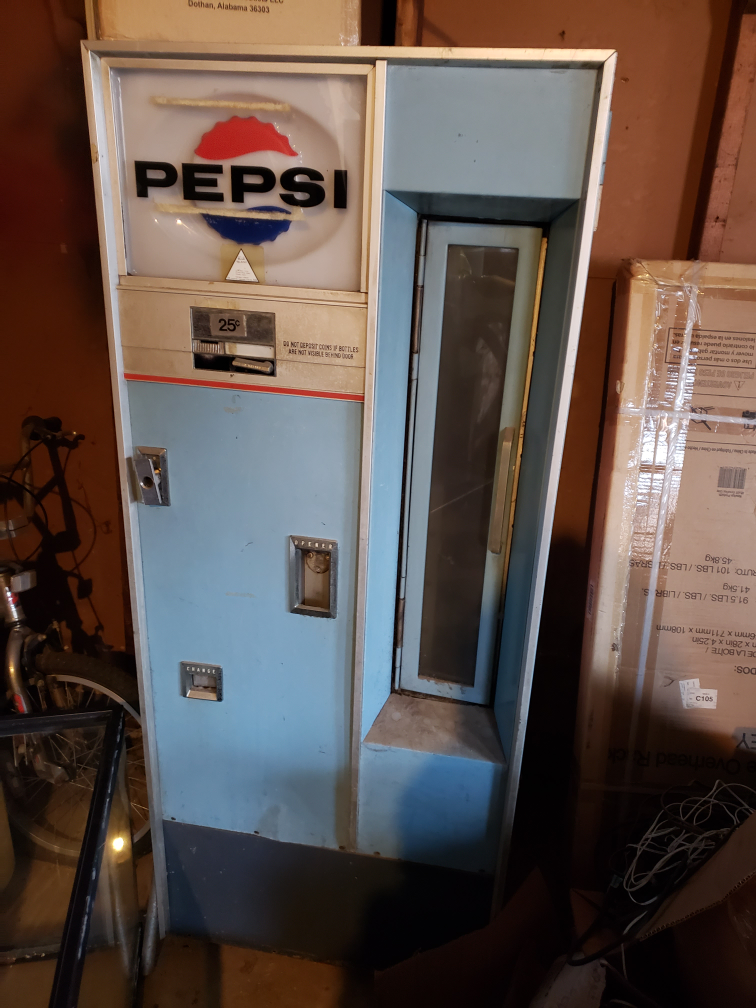 Vintage Pepsi Soda Vending Machine - photo 2