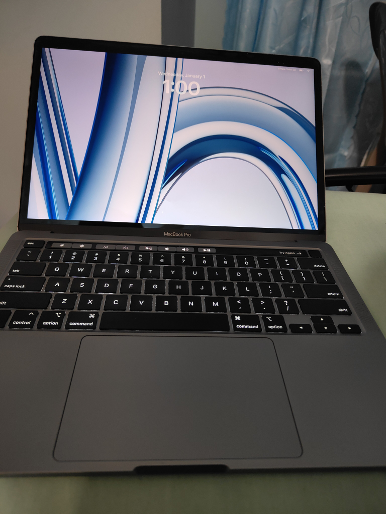 MacBook Pro 13-inch 2020 - photo 3