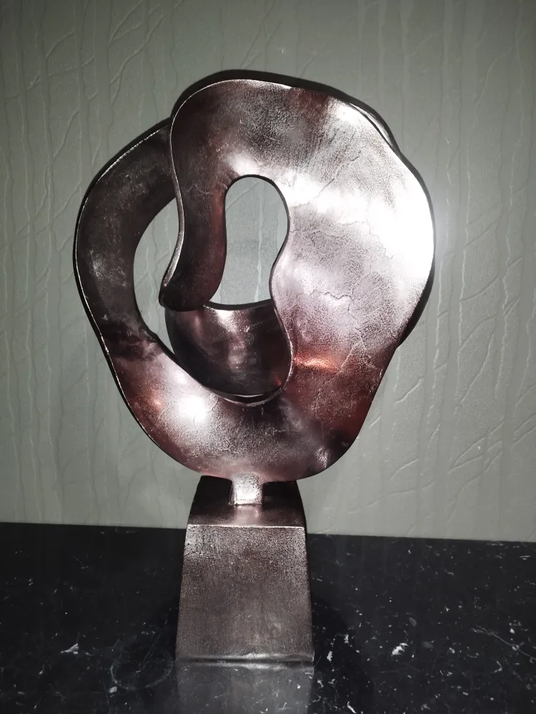 Abstract Modern Metal Sculpture image indicator(2)