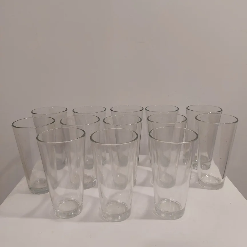 12 Clear Glass Tumblers image indicator(2)