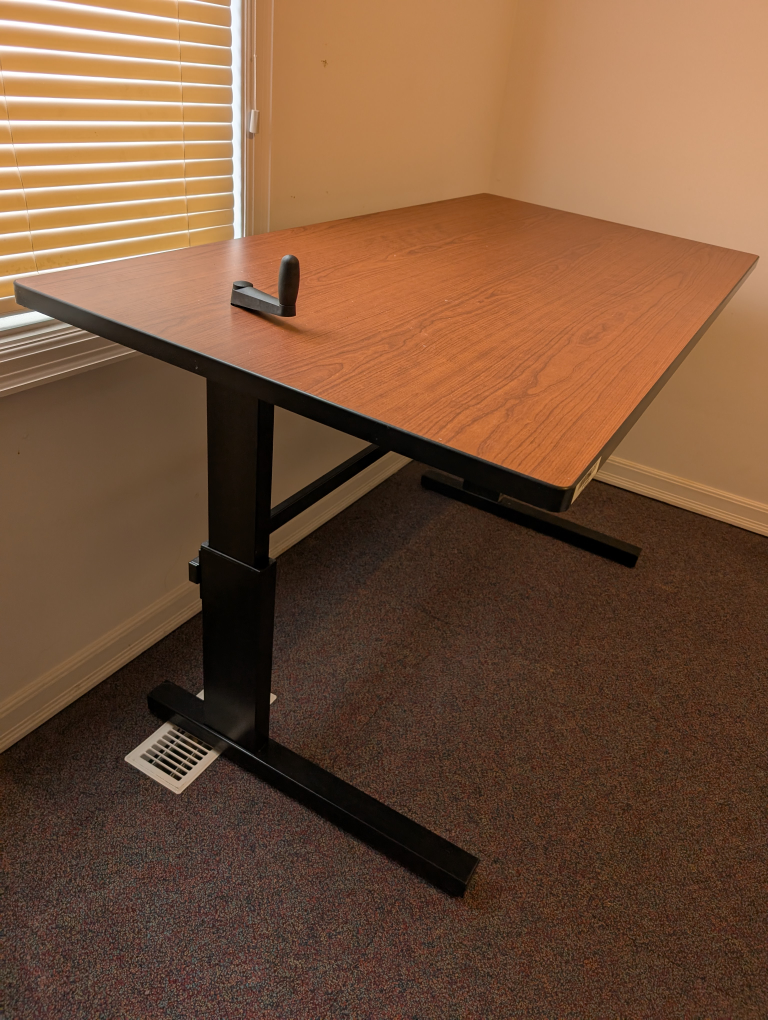 Manual Height-Adjustable Table, 60" by 30", Free delivery - photo 2