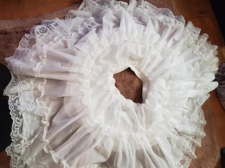 Red long vintage Lolita style dress size S with petticoat image indicator(6)