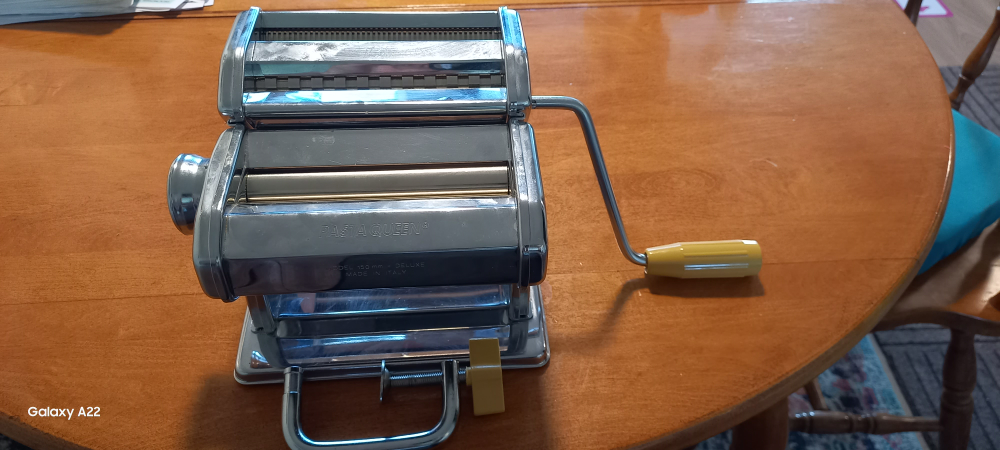 Manual Pasta Maker