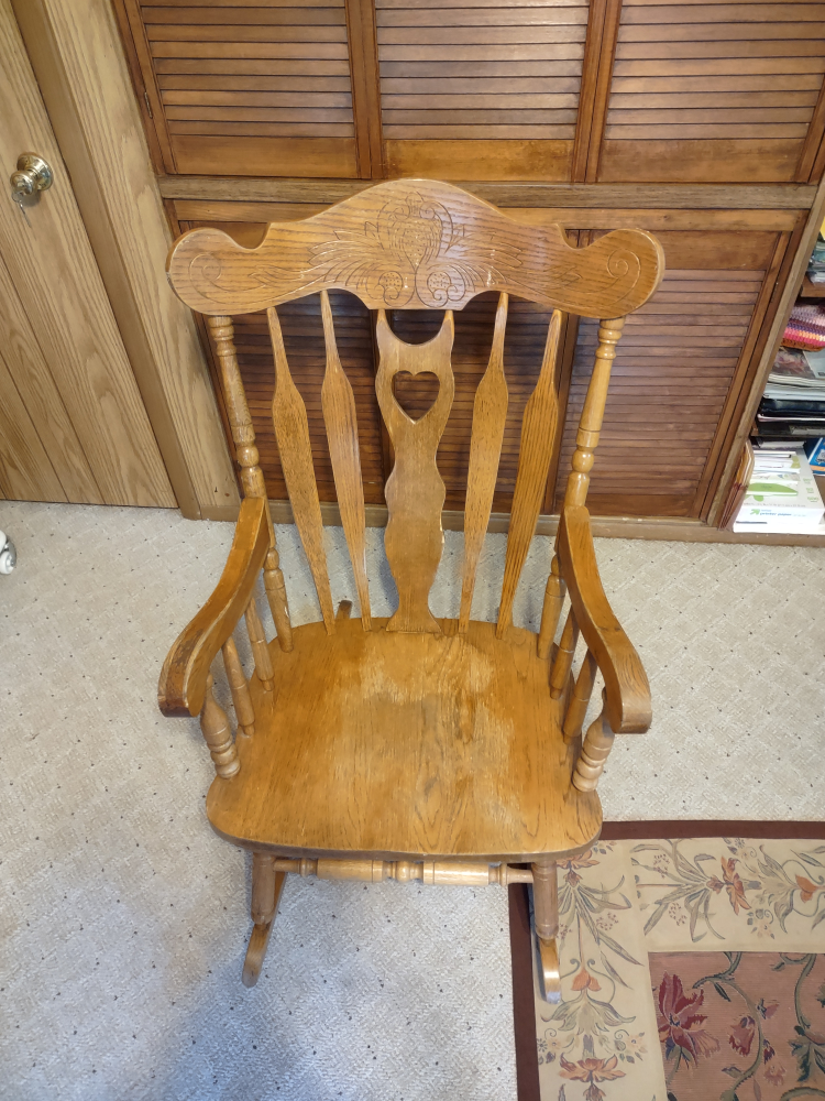 Antique Rocking Chair - photo 2