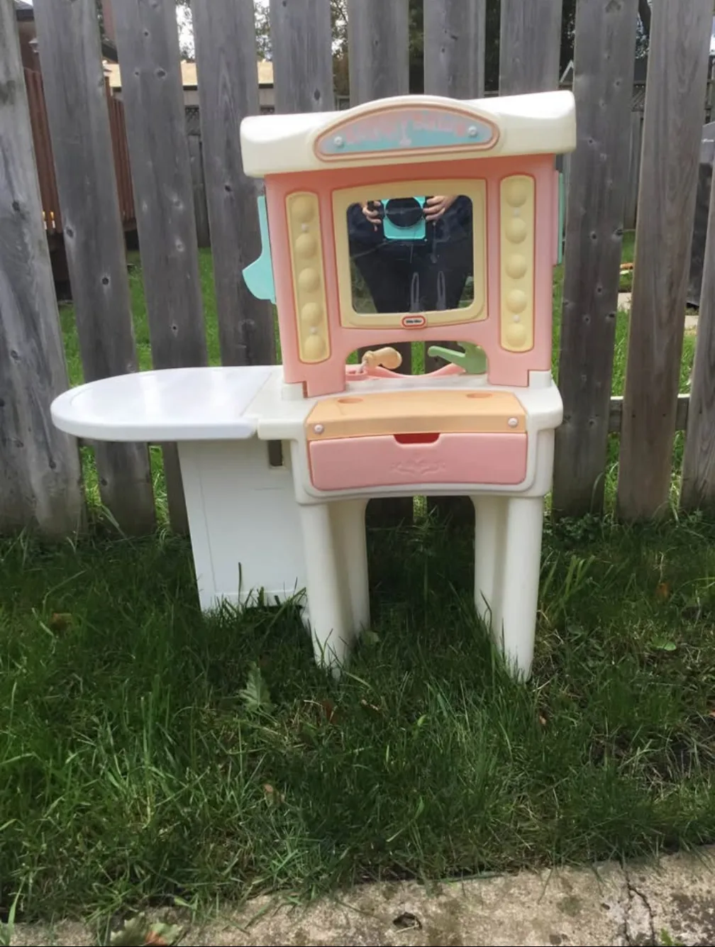 Vintage Little Tikes Beauty Salon Playset with Chair thumbnail