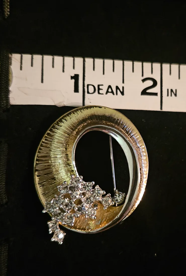 Vintage Attwood and Sawyer Brooch image indicator(3)