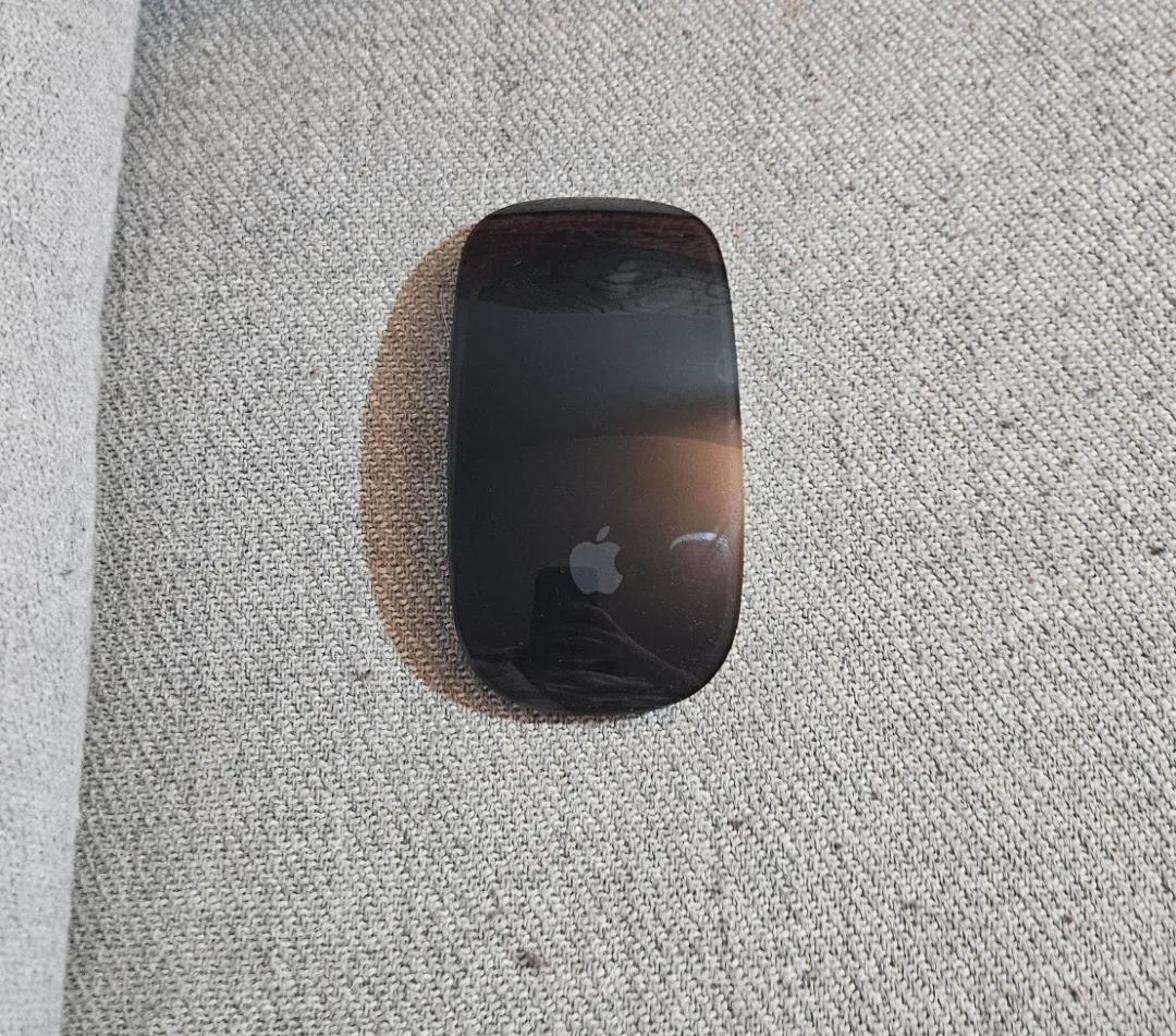 Apple Magic Mouse 2 - Black thumbnail