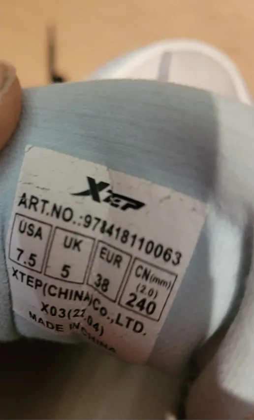 Xtep Women's Running Shoes Size 7.5 image indicator(3)