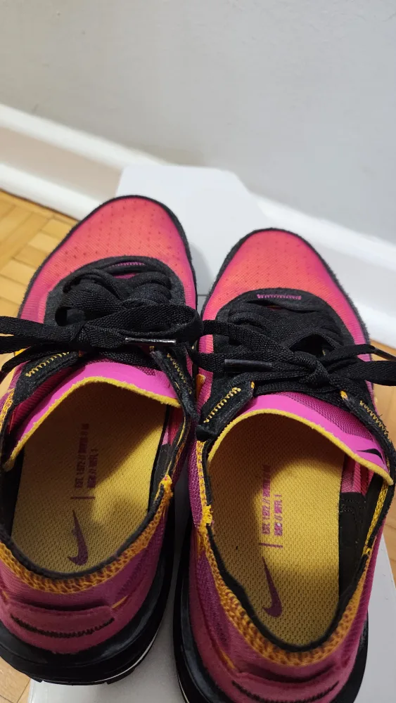 Women Nike Waffle One - University Gold (Size 7) *Almost New image indicator(7)