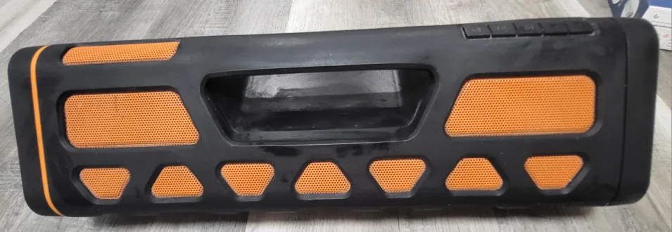 Blackweb Sound Boom Bluetooth Speaker thumbnail
