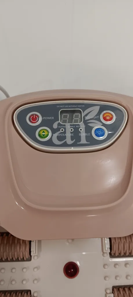 Foot Spa with Heat, Massage & Bubbles thumbnail